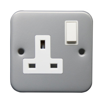Securlec Metal Clad 1 Gang Switched Socket Double Pole 13A