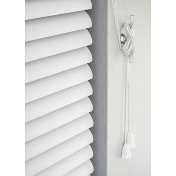 RENAISSANCE PVC Wide Venetian Blind White 45cm