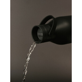 Circular&Co Reusable 500ml Ink Black Bottle – 90% Recycled Stainless Steel